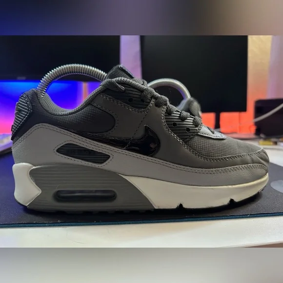 Nike Air Max 90 LTR GS - Picture 4 of 9